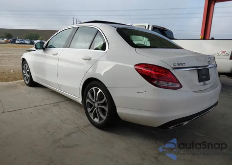 2017 Mercedes-Benz C 300 из США, поврежденный, VIN 55SWF4JB6HU200022